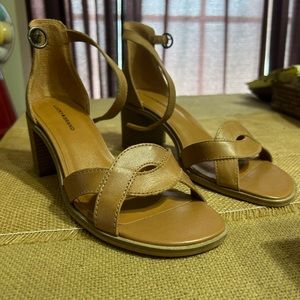 Lucky brand high heel sandals tan never worn